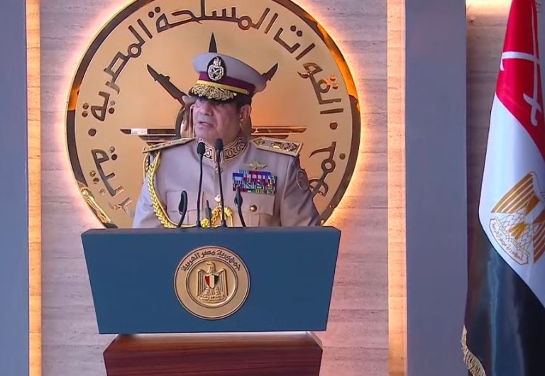 السيسي: نتمسك بالسلام لمن يريد السلام.. وحدود مصر خط أحمر