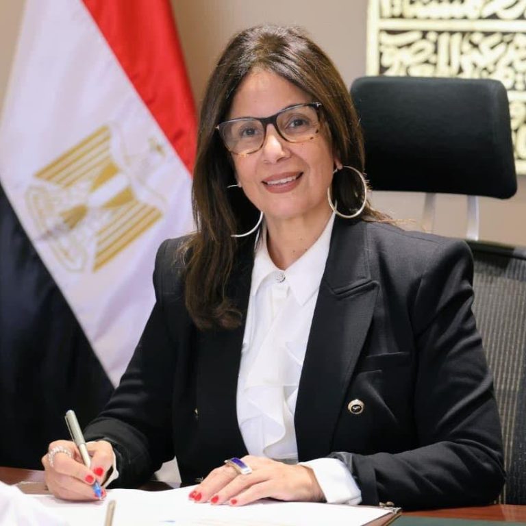 مصر..وزيرة الثقافة تتقدم باستقالتها لرئيس مجلس الوزراء