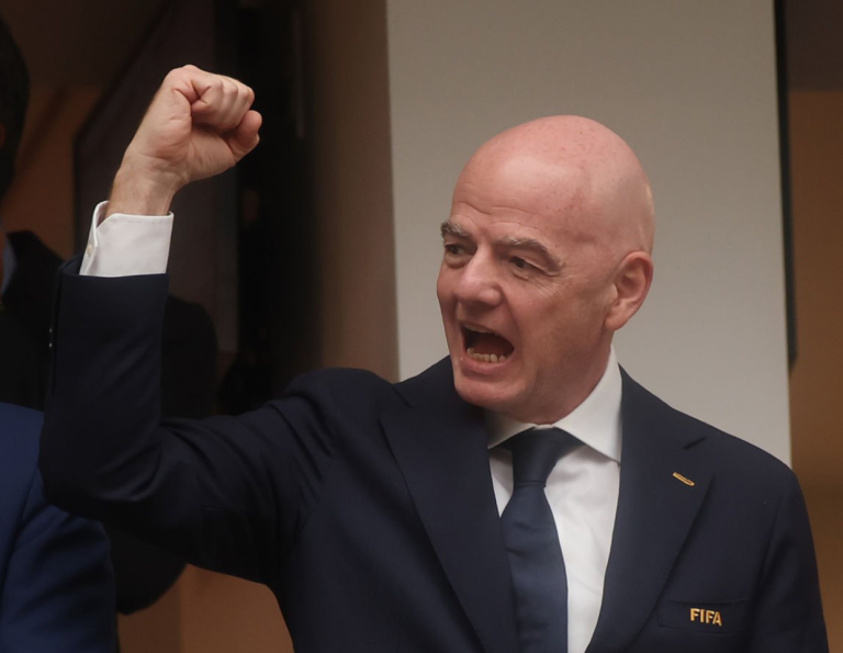 شكوى رسمية ضد رئيس فيفا بسبب انتهاك مبدأ الحياد السياسي في مونديال 2026
