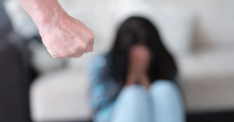 جرائم العنف الموجهة ضد النساء تتصاعد وسط تغيرات اجتماعية خطيرة
