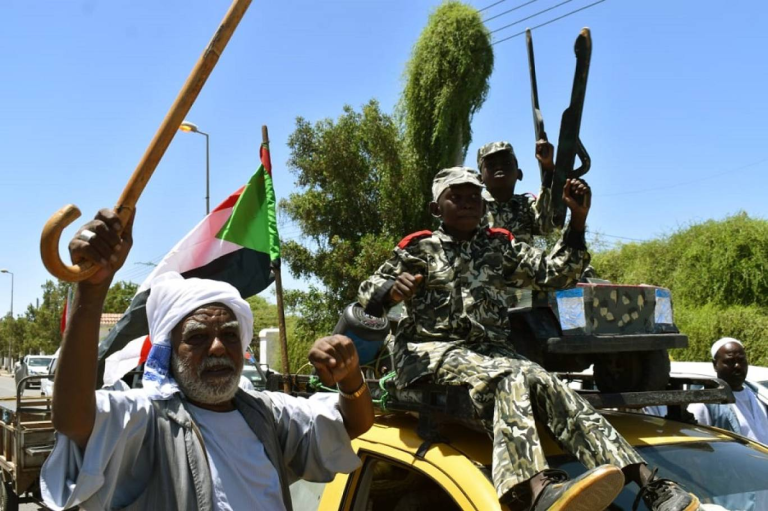 ظاهرة تجنيد أطفال السودان رقميا: بين استغلال المنصات والتطبيع مع ثقافة العنف