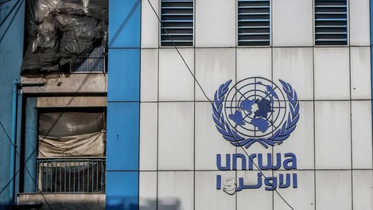 مجلس السلام يستبعد الأونروا من غزة الجديدة.. ورفض فلسطيني عربي يحذر من استهداف حق العودة