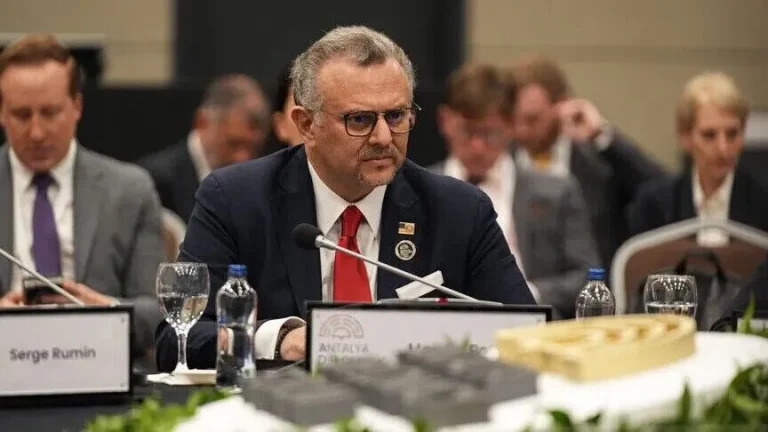 مستشار ترامب: أي اتفاق بشأن السودان سيُعلن عبر القنوات الرسمية
