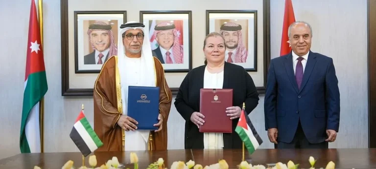 صندوق أبوظبي للتنمية يوقع اتفاقيات جديدة في الأردن تشمل دعم الموازنة والطاقة والتعليم