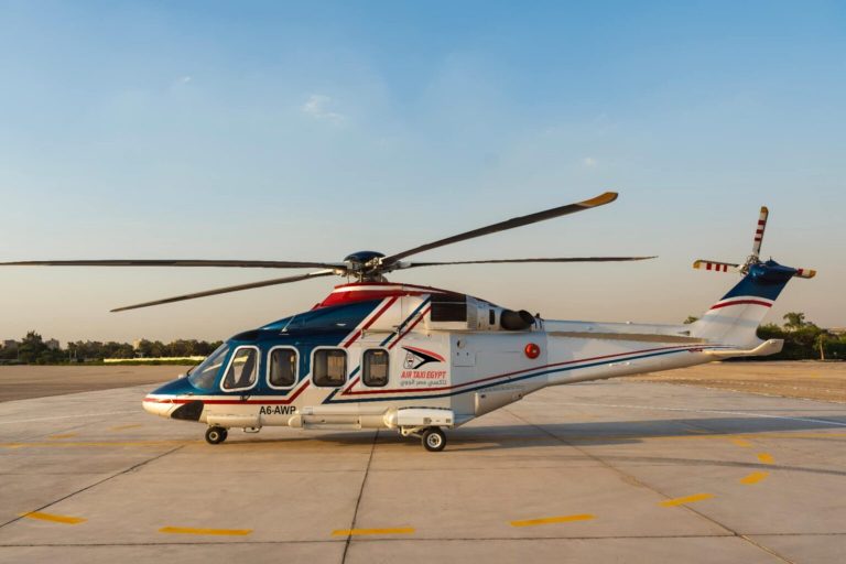 الجدل في الشارع المصري حول إطلاق “التاكسي الطائر”: بين رفاهية الأغنياء أم استفزاز لأحلام البسيطة؟