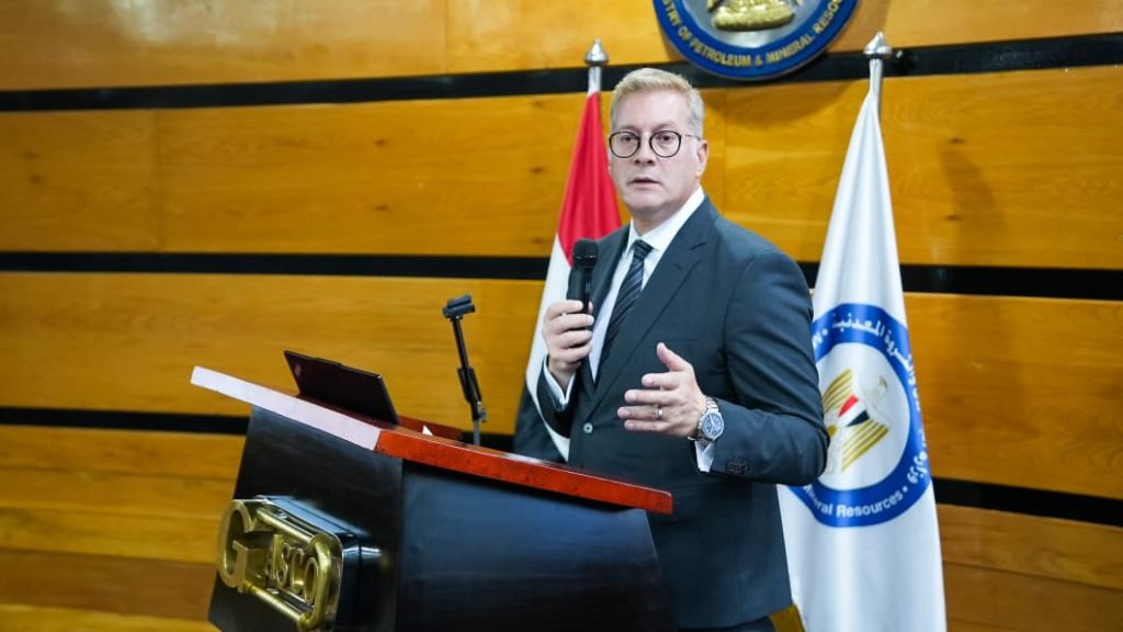 شركة سعودية تفوز بمشروع مسح سيزمي ضخم في مصر قرب الحدود الليبية