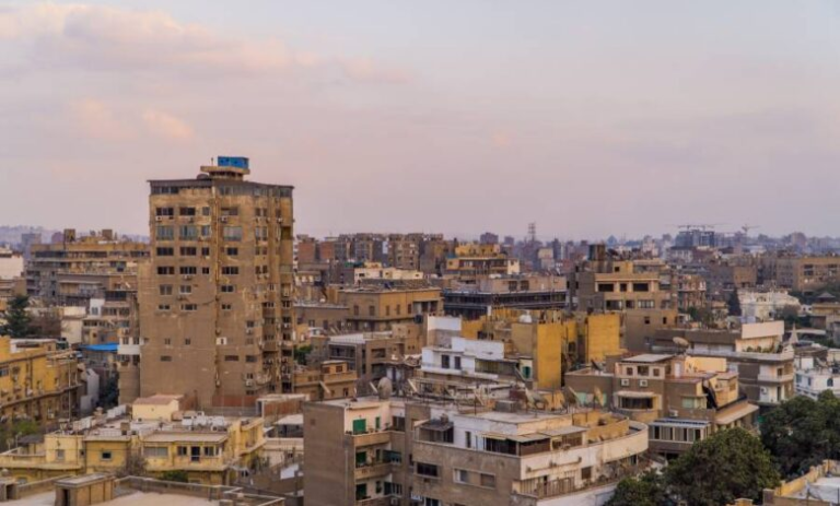 تفاصيل تطبيق الزيادة السنوية على عقود الإيجار القديم ومبادرات السكن الجديدة