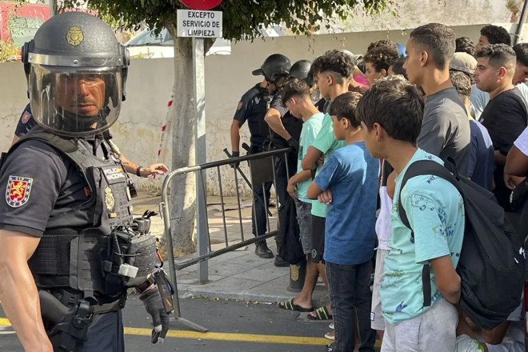 أزمة سبتة: اعتداءات جنسية وانتهاكات حقوقية تفجر غضباً دوليا واسعاً