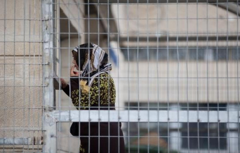 تصاعد عمليات القمع والاقتحام بحق الأسيرات الفلسطينيات في سجن الدامون الإسرائيلي