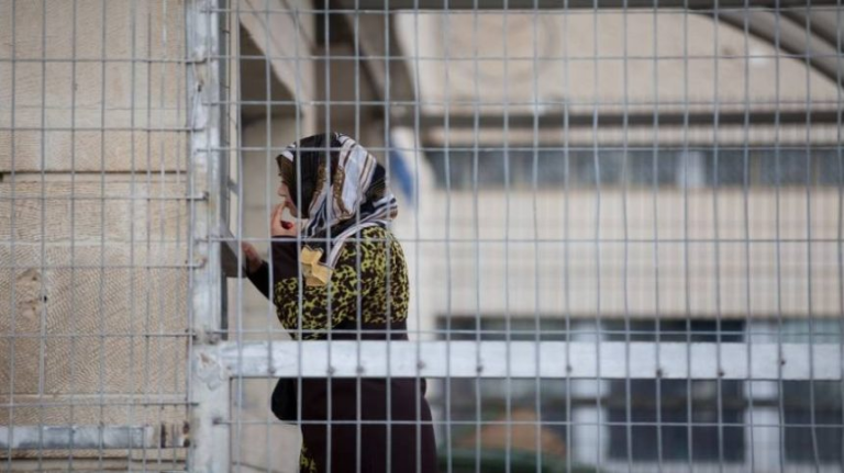 هيئة شؤون الأسرى والمحررين الفلسطينيين تؤكد تعرض أسيرات “الدامون” لانتهاكات متواصلة وحرمان معيشي