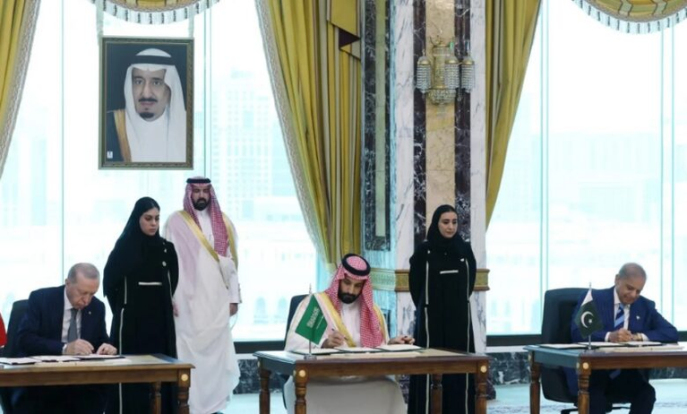 هل يولد “ناتو إسلامي” جديد؟ انضمام مصر يرعب إسرائيل ويقلب الموازين
