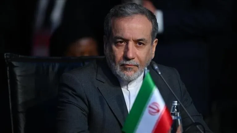 إيران تعلن بلوغ المراحل الأخيرة من المباحثات مع عُمان بشأن مضيق هرمز