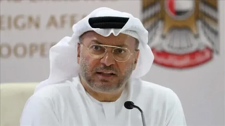 الإمارات تنفي تقديم تسهيلات مالية لإيران بعد وقف التبادل التجاري معها