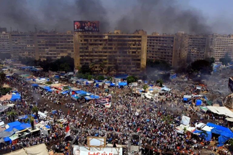 الائتلاف العالمي للمصريين بالخارج يطالب بفتح تحقيق دولي والإفراج عن المعتقلين في ذكرى “رابعة والنهضة”