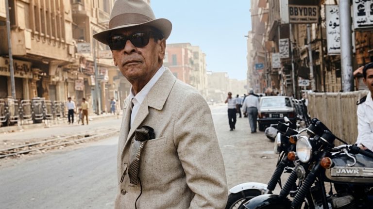 من حارات القاهرة إلى نوبل.. حكاية نجيب محفوظ الذي حمل الأدب المصري إلى العالم