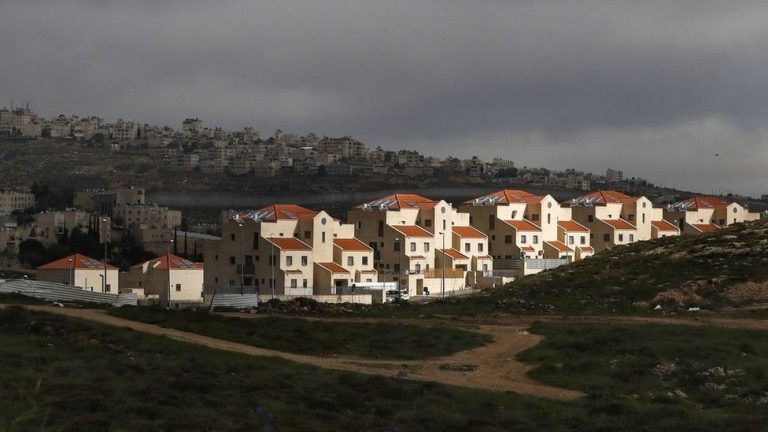 حملة مناهضة الاحتلال: مصادرة الأراضي في الضفة تستهدف تهجير الفلسطينيين