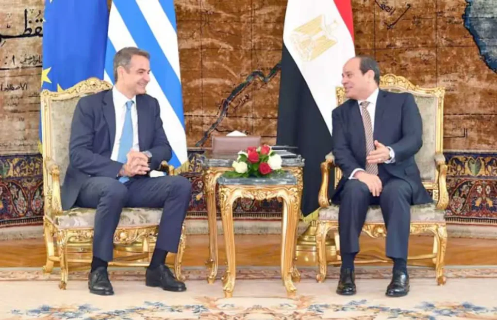 السيسي وميتسوتاكيس يبحثان تعزيز الشراكة الاستراتيجية بين مصر واليونان وتطورات غزة
