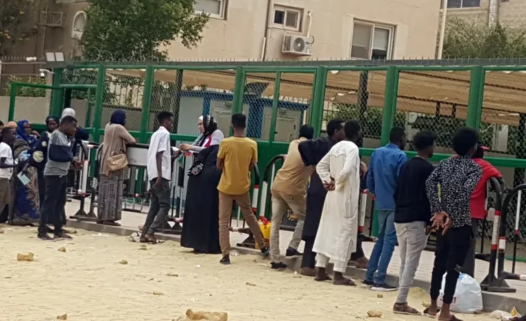 منصة اللاجئين في مصر: موت تحت الحراسة.. 24 ضحية من اللاجئين والمهاجرين بمراكز الاحتجاز المصرية