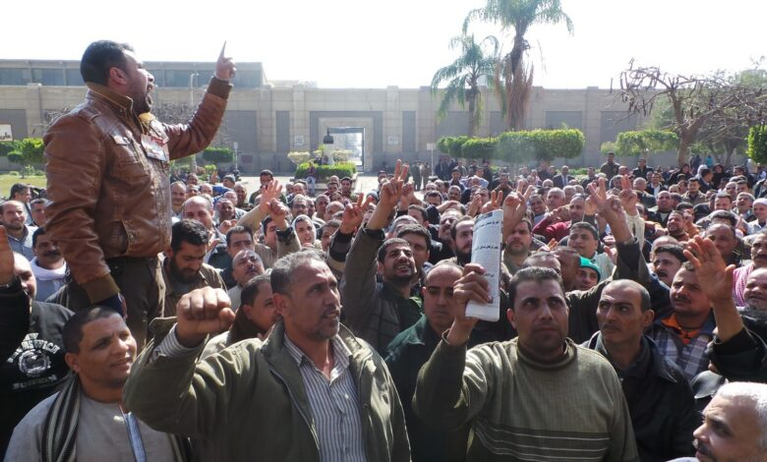 ثورة العمال بالإسكندرية: أجور متدنية وتأمينات منقوصة تشعل الاعتصام