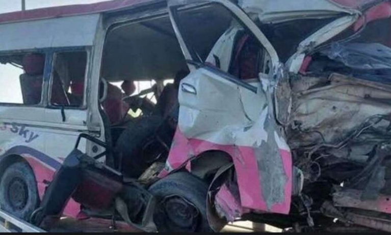 إصابة 17 طالبا.. هل تحولت طرق المدارس لمصائد موت؟