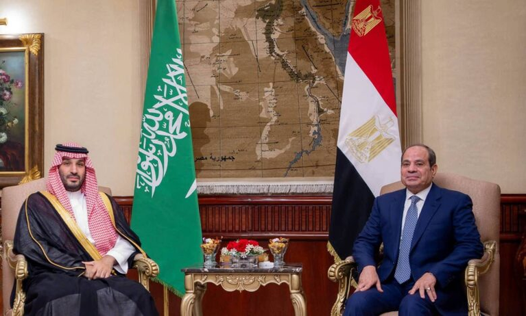 هل يعيد عمرو موسى صياغة الطاولة الإقليمية بتحالف مصري – سعودي؟