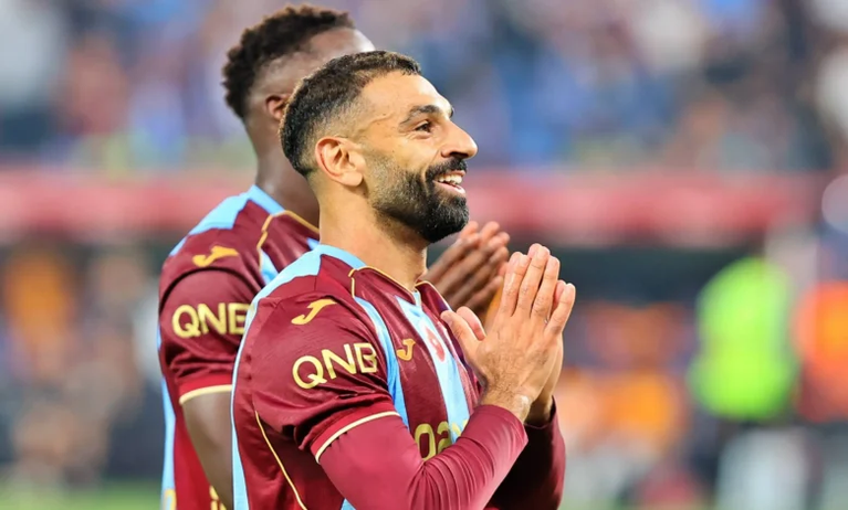 ليفربول يضرب الكلاسيكو برباعية تاريخية وتألق اسطوري للمهاجم الفرعوني محمد صلاح