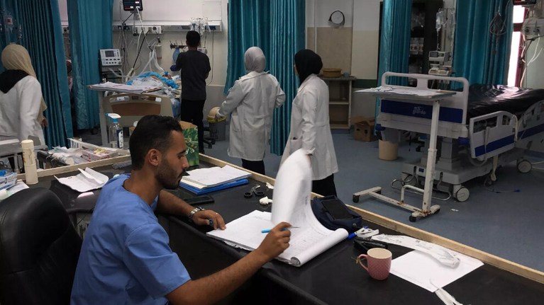 النبض الأخير: حين تفرغ غزة من طواقم الحياة ونبض مستشفياتها الـ 28