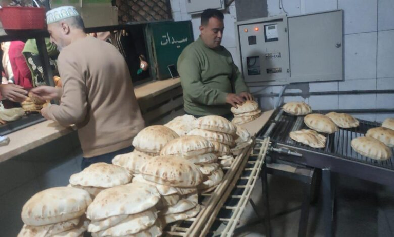 قفزة بـ15% في الخبز السياحي.. كيف أدى ارتفاع الدقيق لإشعال الأسعار؟