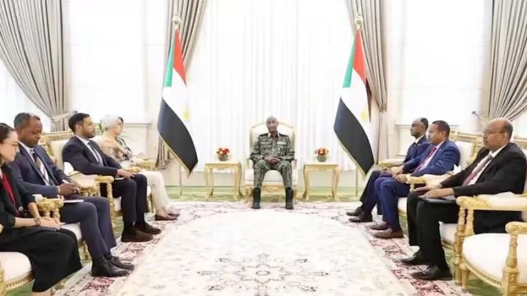 الاتحاد الأوروبي يؤكد حرصه على تعزيز التواصل مع حكومة السودان
