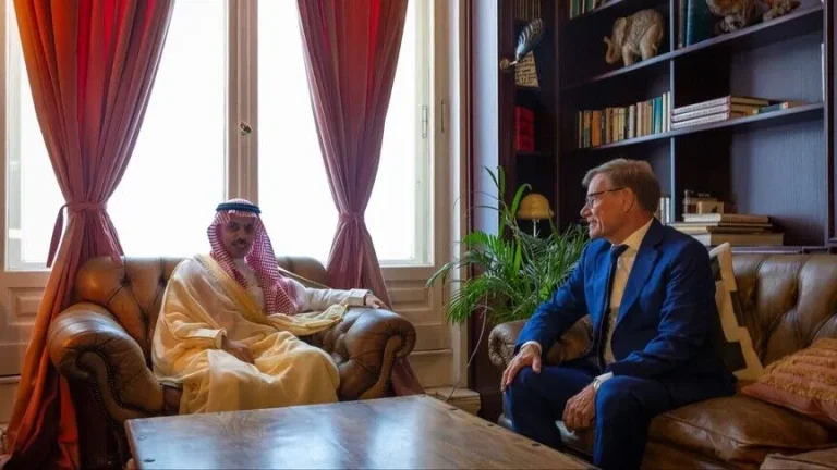 السعودية وألمانيا تطلقان حوارًا استراتيجيًا وتدعوان لعودة مضيق هرمز إلى وضعه الطبيعي