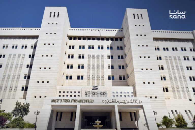 سوريا ترحب بقرار الجامعة العربية الرفع الكامل للعقوبات عن الدولة السورية ومؤسساتها