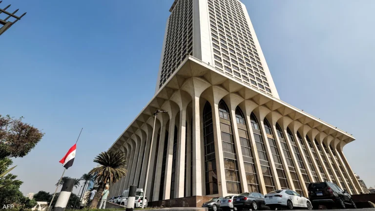 الخارجية المصرية تتحرك بعد مقتل مصريين وإصابة ثالث في هجوم مسلح بالخرطوم