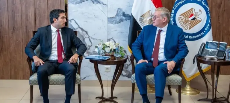 مصر و«فيرتيغلوب» تبحثان إنشاء مجمع متكامل للأسمدة الفوسفاتية في العين السخنة