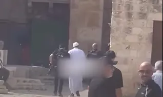 اعتقال خطيب المسجد الاقصى عقب صلاة الجمعة يشعل التوتر بالقدس