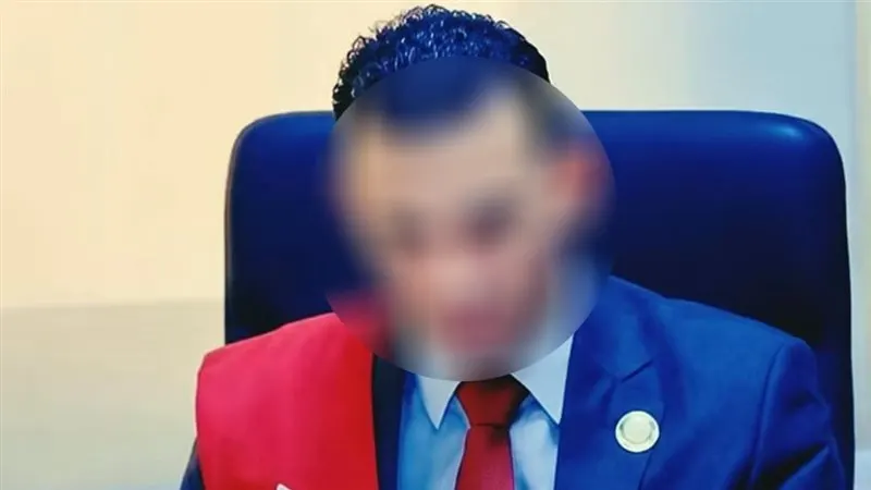 السجن 10 سنوات للقاضي المزيف بتهمة انتحال صفة قاضٍ والنصب على المواطنين
