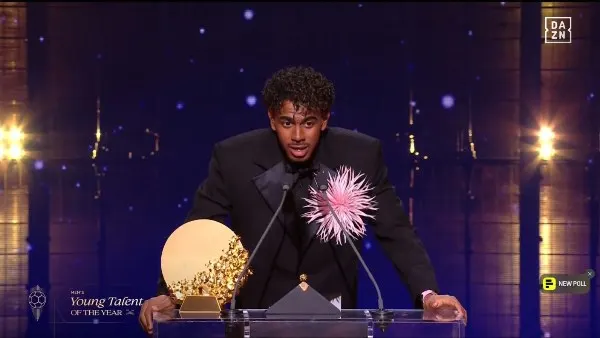 لامين يامال يفوز بجائزة أفضل لاعب شاب في العالم 2026