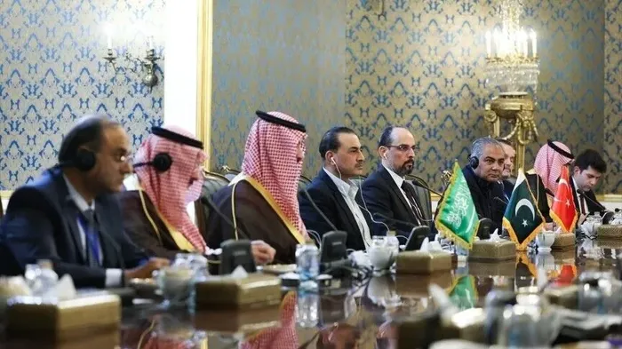 السعودية وتركيا وباكستان وإيران تتفق على مواصلة المشاورات الإقليمية