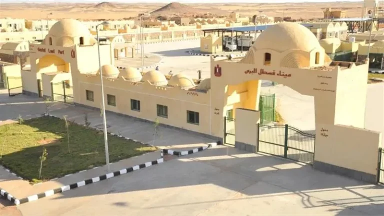 وقف حركة عبور جميع الشاحنات المصرية إلى داخل السودان لأجل غير مسمى