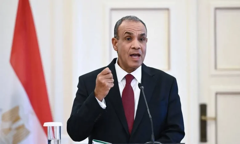 طبول الحرب تدق: هل تشارك مصر عسكرياً لدعم السعودية ضد الحوثيين؟