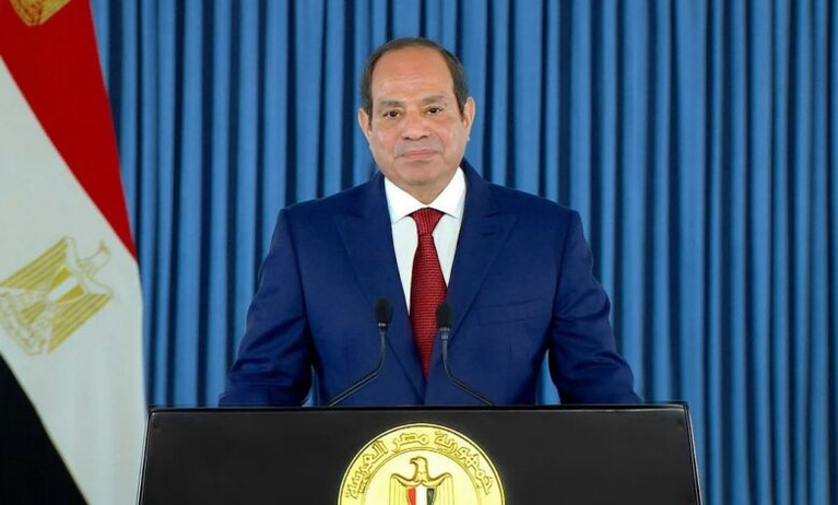 السيسي يحسم الجدل بشان الخلافة وينفي ترتيبات توريث السلطة قبل نهاية ولايته