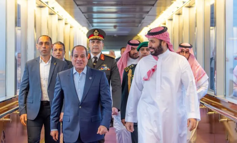 أزمة جديدة.. البرلمان يؤجل التصويت على الدعم العسكري للسعودية