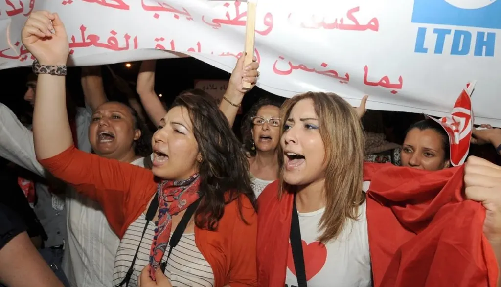 “قانون حماية النساء” في تونس بمواجهة اختبار الدم: هل تفشل التشريعات؟