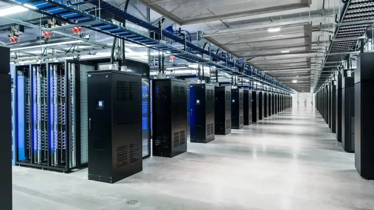مصر تخطط لإنشاء 7 مراكز بيانات عملاقة لتصدير الخدمات الرقمية بحلول 2030