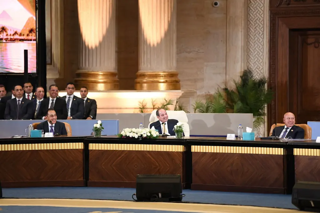 حكومة مصطفى مدبولي: شعرنا بالضيق لإنكار الإنجازات.. ونطالب بتغير إدراك المواطنين