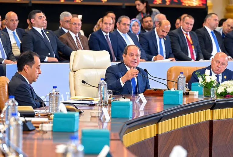 مؤشر سيادة القانون: مصر تتذيل الترتيب العالمي للشفافية وتراجع حاد بالحريات