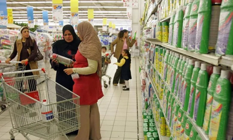 بين مطرقة التضخم وسندان الأسواق.. هل يرفع البنك المركزي سعر الفائدة؟