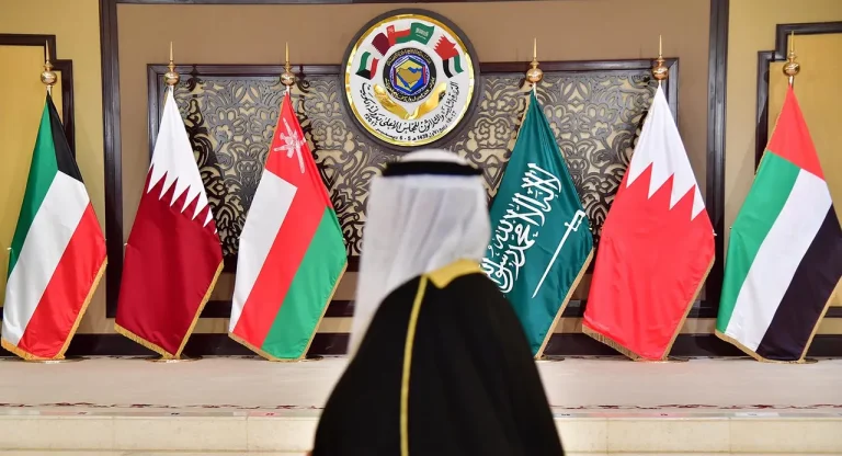مجلس التعاون الخليجي يدعو إلى التكاتف الدولي لضمان أمن الممرات المائية