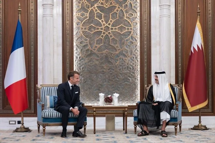 أمير قطر وماكرون يبحثان تعزيز التعاون الاقتصادي والدفاعي وتطورات المنطقة
