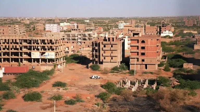 السودان يطالب بتحقيق دولي في هجوم بمسيّرة أسفر عن مقتل 31 مدنيًا بالنيل الأزرق