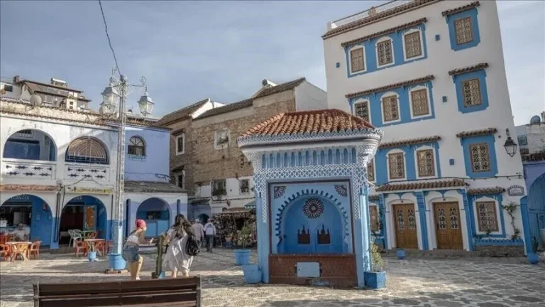 المغرب يستقبل 15.7 مليون سائح خلال 9 أشهر ويقترب من هدف 26 مليونًا بحلول 2030